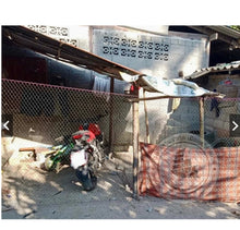 Load image into Gallery viewer, chicken enclosure netting—available in heights of 1.5, 1.7, 2, 2.5, 3, and 4 meters. Suitable for keeping out birds, snakes, and other animals,