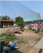 Load image into Gallery viewer, chicken enclosure netting—available in heights of 1.5, 1.7, 2, 2.5, 3, and 4 meters. Suitable for keeping out birds, snakes, and other animals,