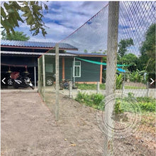 Load image into Gallery viewer, chicken enclosure netting—available in heights of 1.5, 1.7, 2, 2.5, 3, and 4 meters. Suitable for keeping out birds, snakes, and other animals,