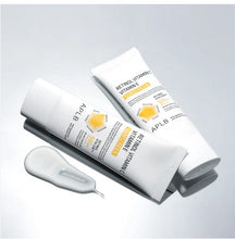 Load image into Gallery viewer, APLB RETINOL VITAMIN C VITAMIN E SUNSCREEN