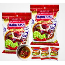 Load image into Gallery viewer, Fish Sauce Mixed Chili Seasoning Salty Spicy Thai Food Oyster Brand 50 Sachet