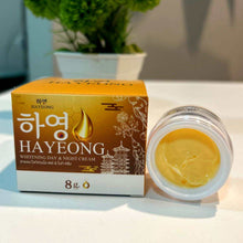 Load image into Gallery viewer, Hayeong helps nourish the skin, brighten the complexion, reduce freckles, dark spots