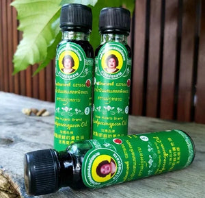 Mae Kulab Green Oil Thai Herbal Massage Traditional Formula Ointment 20cc.
