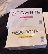 Load image into Gallery viewer, Neococktail Brightening Serum for bright and radiant skin Small Set 3 Vial