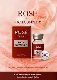 ROSÉ – RICH COMPLEX: A rose-rich complex serum that addresses all skin concerns in one.