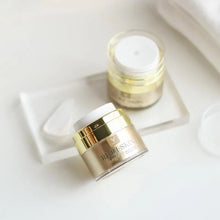 Load image into Gallery viewer, Reju-Skin Venita 15g: Skin rejuvenation, hydration, prevents dull skin, retains moisture.