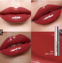 Load image into Gallery viewer, Time Phoria Spectra Ultra Stay-Shine Transfer Proof Lip Vinyl: High gloss, waterproof, sweatproof, rainproof.