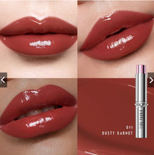 Load image into Gallery viewer, Time Phoria Spectra Ultra Stay-Shine Transfer Proof Lip Vinyl: High gloss, waterproof, sweatproof, rainproof.