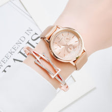 Load image into Gallery viewer, Watch For Women Fashion Quartz Watch Elegant Leather Strap Movable Diamond Ladies