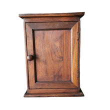 Load image into Gallery viewer, Wooden Keys Box Wall Mounted Hook Hanging Vintage Style Barn Home Decorative