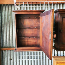 Load image into Gallery viewer, Wooden Keys Box Wall Mounted Hook Hanging Vintage Style Barn Home Decorative