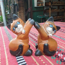 Load image into Gallery viewer, WOODEN PAIRS CAT Cheers Hand Carve Statue Figurine Crafted Home Decor So Cute