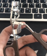 Load image into Gallery viewer, Beauty Cottage Natural Curve Eyelash Curler Eyelashes Naturally Flexible Easily