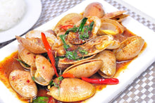 Load image into Gallery viewer, Wai Wai Instant Noodles Clams Hoi Lai Pad Cha Thai Flavor Spicy Sweet 60g