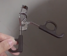 Load image into Gallery viewer, Beauty Cottage Natural Curve Eyelash Curler Eyelashes Naturally Flexible Easily