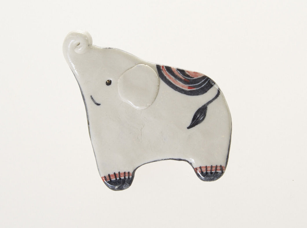 White Elephant Fridge Magnet Hand Mold Painted Ceramic Collectible Craft Decor