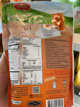 Load image into Gallery viewer, Cha TraMue Brand 3 in1 Instant Thai Milk Tea Powder Pack 500g Individual Serving