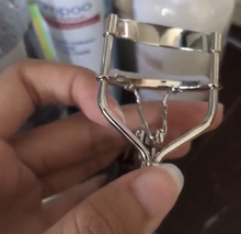 Load image into Gallery viewer, Beauty Cottage Natural Curve Eyelash Curler Eyelashes Naturally Flexible Easily