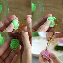 Load image into Gallery viewer, 2x Tongs Chor Muang Flower Shaped Dumpling Filled Thai Traditional Kitchen Tool