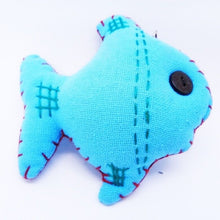 Load image into Gallery viewer, Keyring Fish V.8 Hand Sewing Doll Charm Cute Keychain Animal Lover Vintage Gift