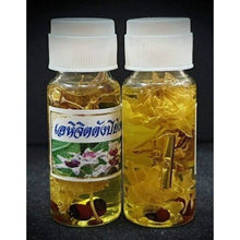 Load image into Gallery viewer, Thai Magic Charm 100 Lover Love Oil Hypnotic Spell Amulet Occult Couple LP Ruam