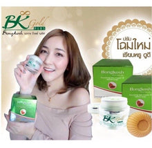 Load image into Gallery viewer, 6 Set Whitening Face Skin Cream Herbal Gold Plus 30ml Soap 50g Reduce Dark Spot