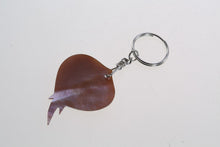 Load image into Gallery viewer, Mini Stingrays Keyring Shell Natural Carve Figurine Keychain Sea Design Cute