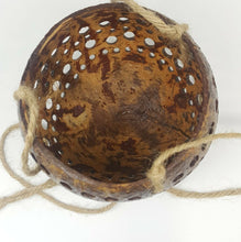 Load image into Gallery viewer, Coconut Shell Hanging Plant Natural Pot Outdoor Garden Home Decor Hanger (2Pcs)