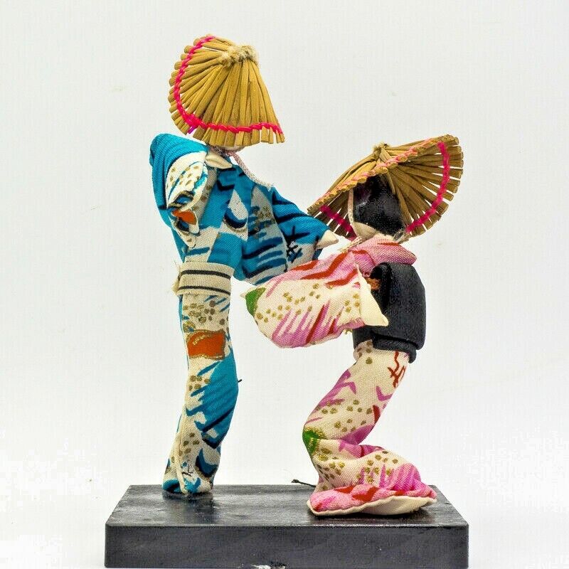 Kokeshi Doll Japanese Couple Wooden Figurine Kimono Dance Man Woman Yukata