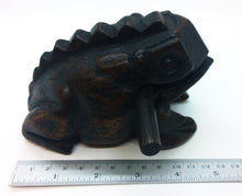 Load image into Gallery viewer, Frog Wood Carved have Musical Instrument Sound Relaxing Fun Handmade Thailand